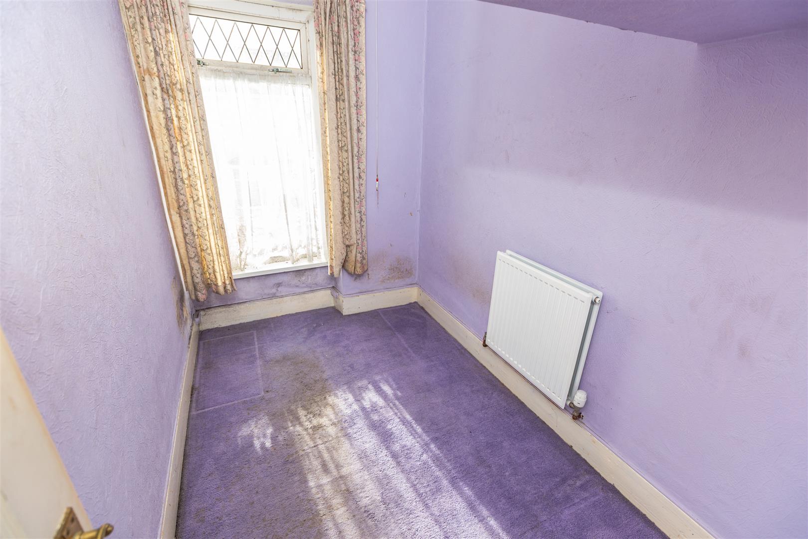 Lakefield Road, Llanelli, SA15 2UE